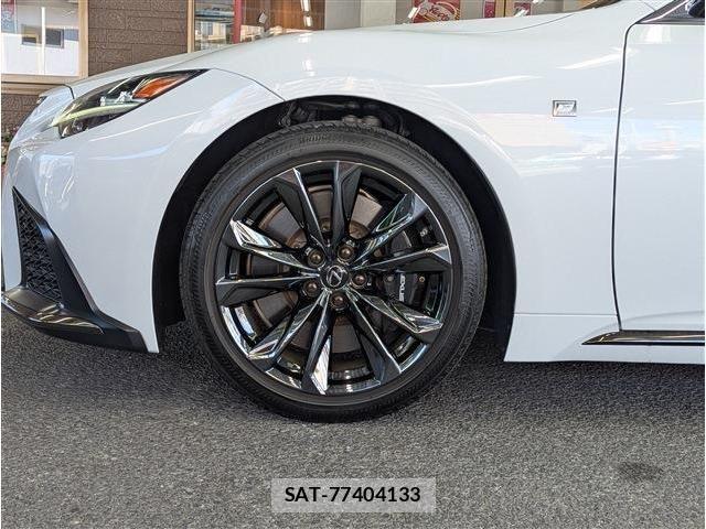 Lexus LS 2022-02 6011631-16