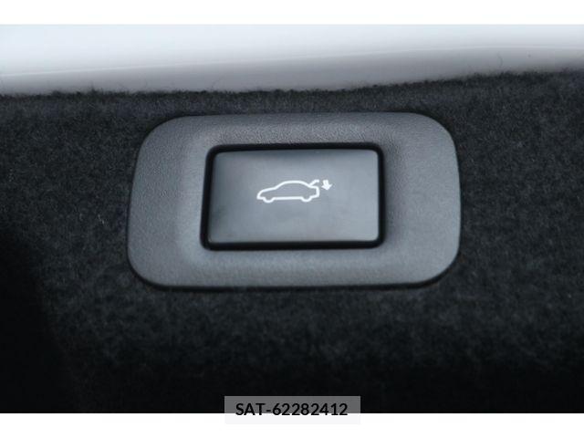 Lexus LS 2021-05 6272123-29