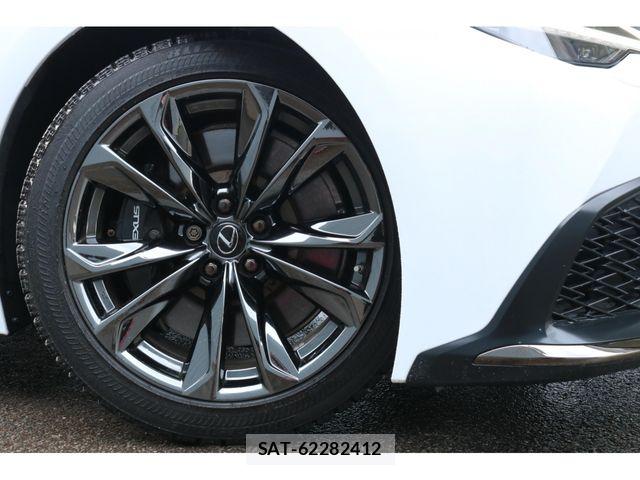 Lexus LS 2021-05 6272123-3