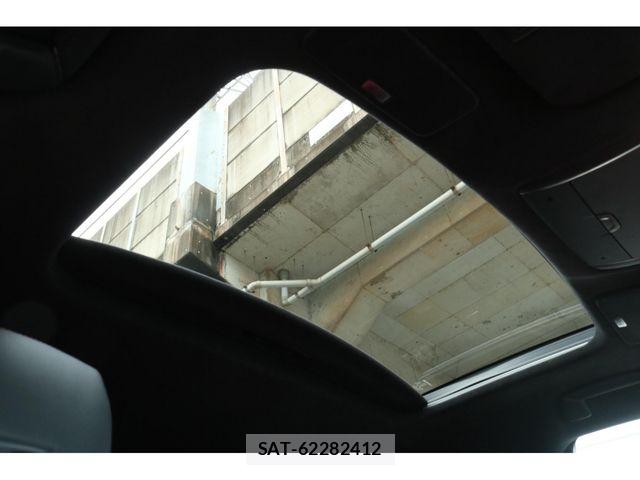 Lexus LS 2021-05 6272123-4