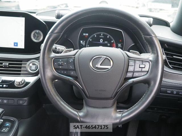 Lexus LS 2023-01 6612850-16