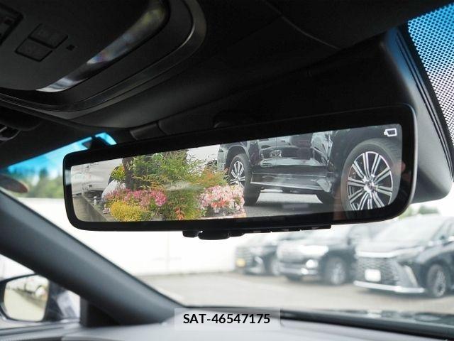 Lexus LS 2023-01 6612850-19