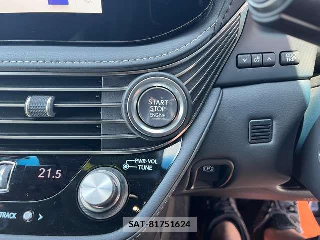 Lexus LS 2023-08 6612849-14