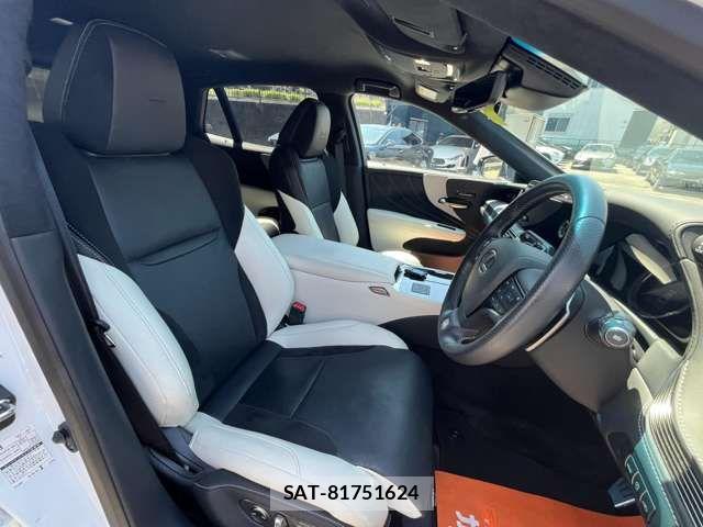 Lexus LS 2023-08 6612849-1