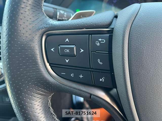 Lexus LS 2023-08 6612849-3