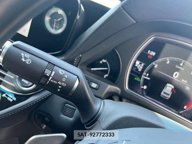 Lexus LS 2023-10 6612848-7