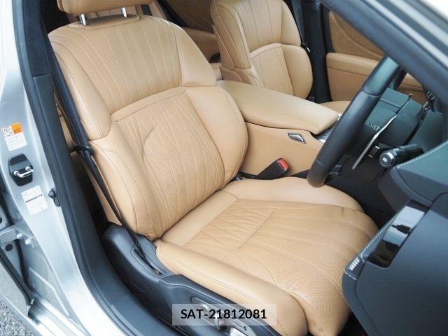 Lexus LS 2021-03 6612852-10