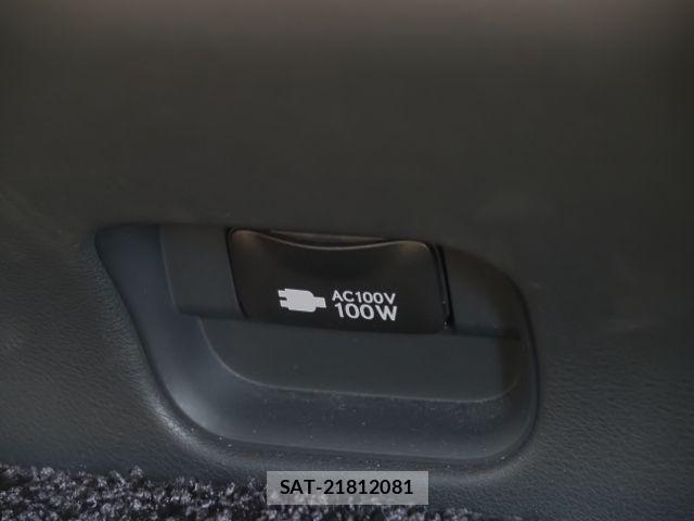 Lexus LS 2021-03 6612852-14