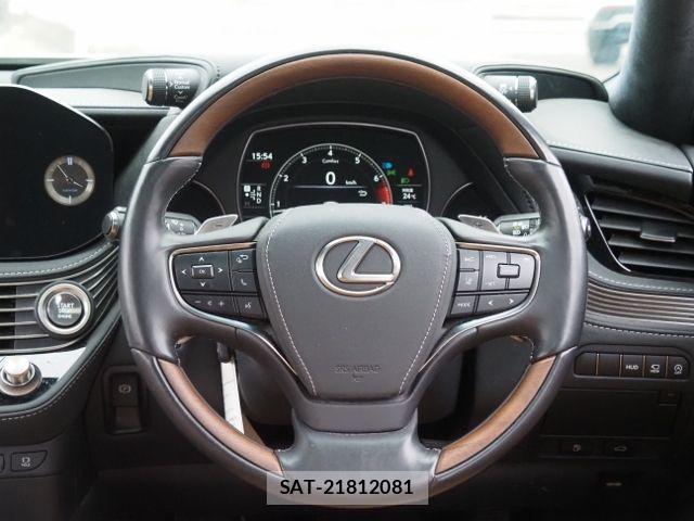 Lexus LS 2021-03 6612852-16