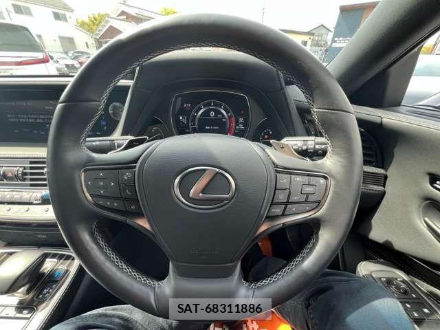 Lexus LS 2019-10 6612851-11