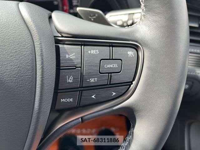 Lexus LS 2019-10 6612851-13