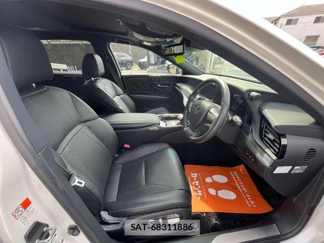 Lexus LS 2019-10 6612851-1