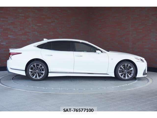 Lexus LS 2018-06 6672271-1