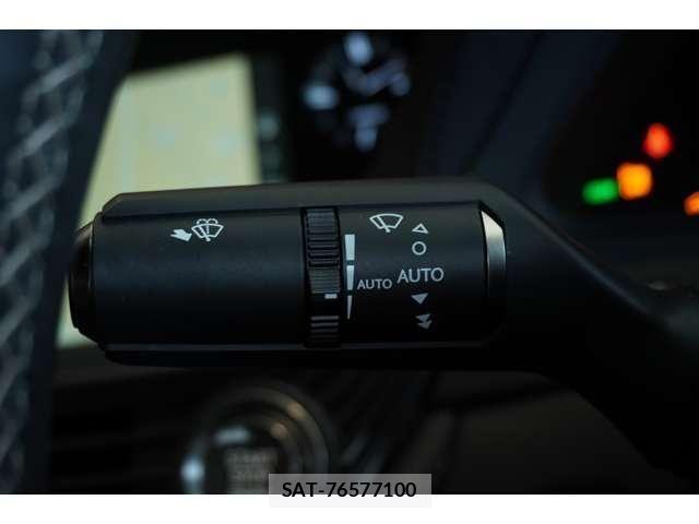 Lexus LS 2018-06 6672271-26