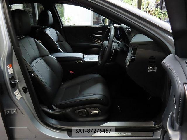 Lexus LS 2024-03 6676683-10