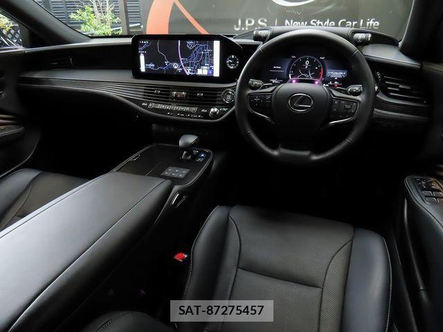 Lexus LS 2024-03 6676683-11