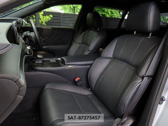Lexus LS 2024-03 6676683-13