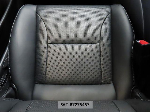 Lexus LS 2024-03 6676683-16