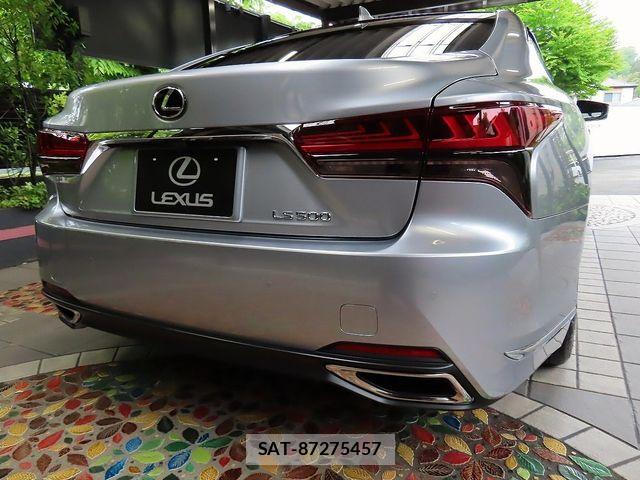 Lexus LS 2024-03 6676683-1