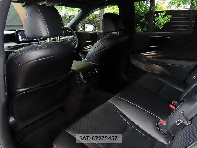 Lexus LS 2024-03 6676683-24