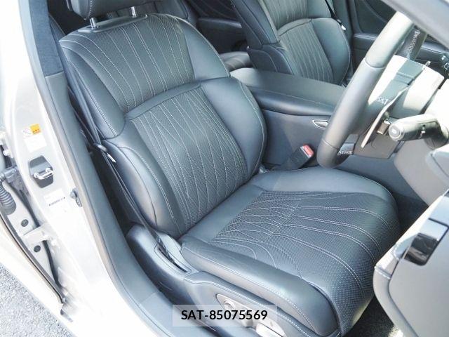 Lexus LS 2024-03 6907733-10