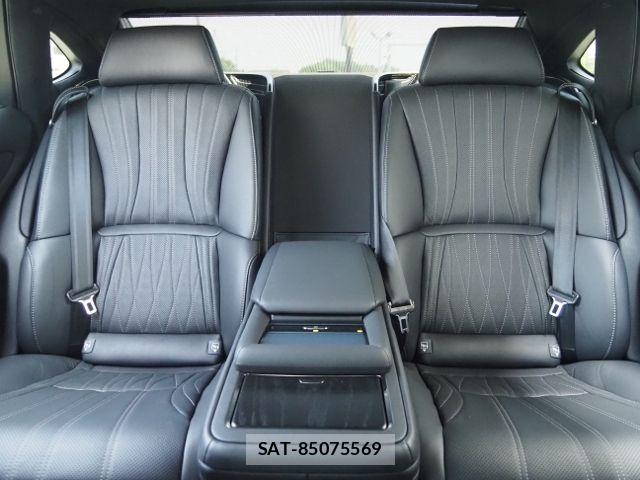 Lexus LS 2024-03 6907733-12