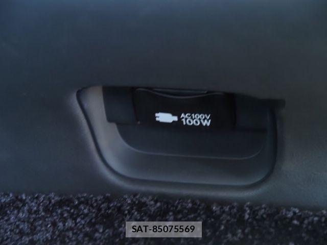 Lexus LS 2024-03 6907733-14