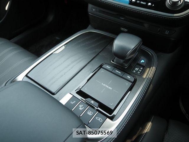 Lexus LS 2024-03 6907733-28