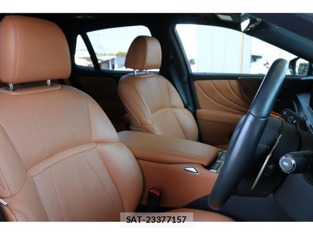 Lexus LS 2022-02 6995090-16