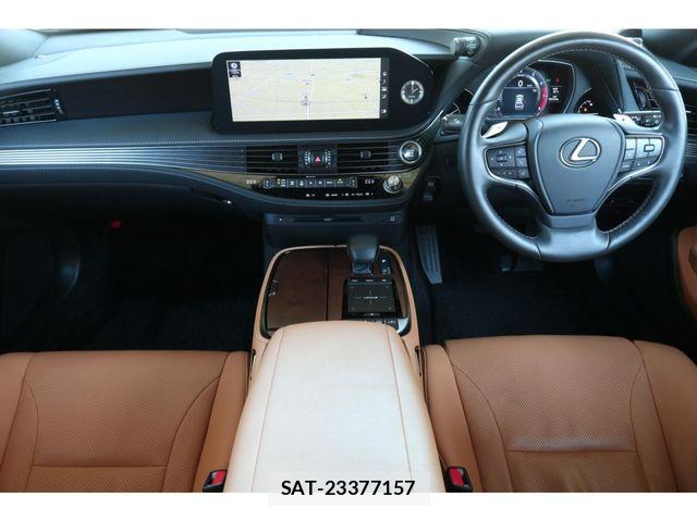 Lexus LS 2022-02 6995090-2