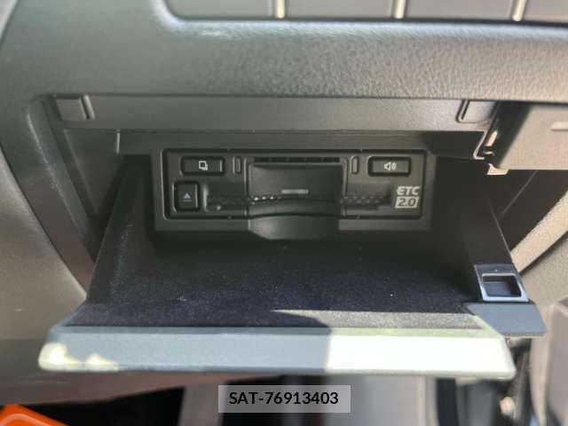 Lexus LS 2024-09 7020766-8