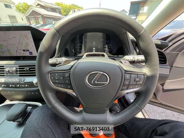 Lexus LS 2024-09 7020766-2