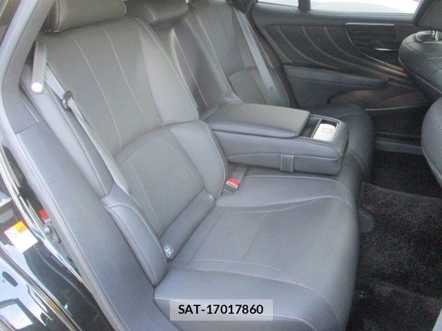 Lexus LS 2022-06 7059260-9