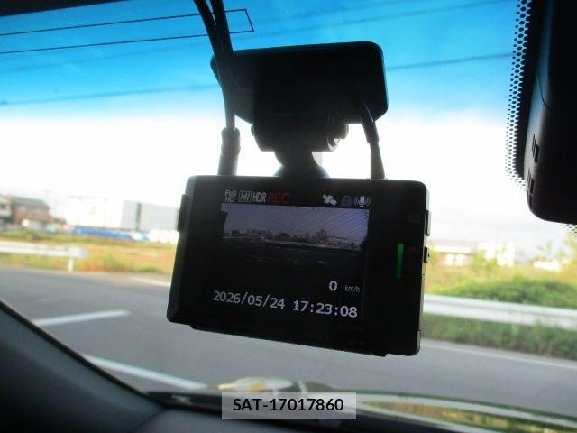 Lexus LS 2022-06 7059260-24