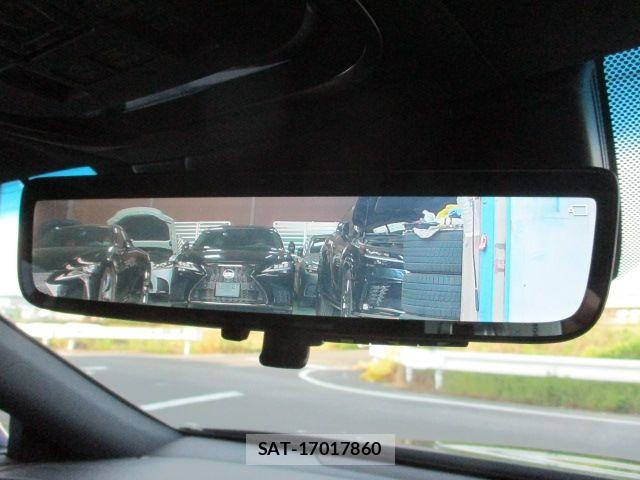 Lexus LS 2022-06 7059260-26
