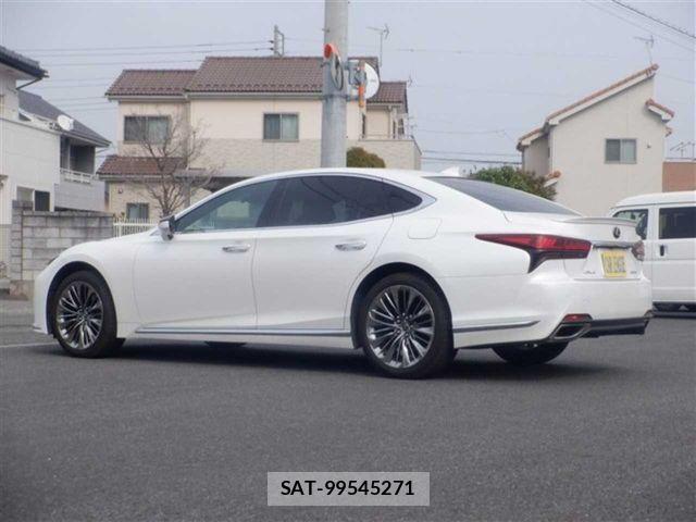 Lexus LS 2021-05 7059258-2