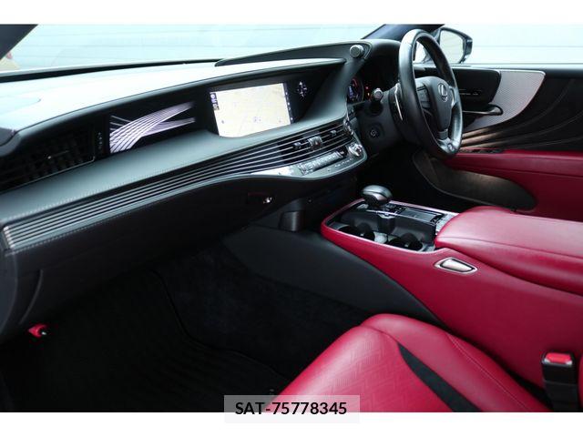 Lexus LS 2018-02 7220980-16