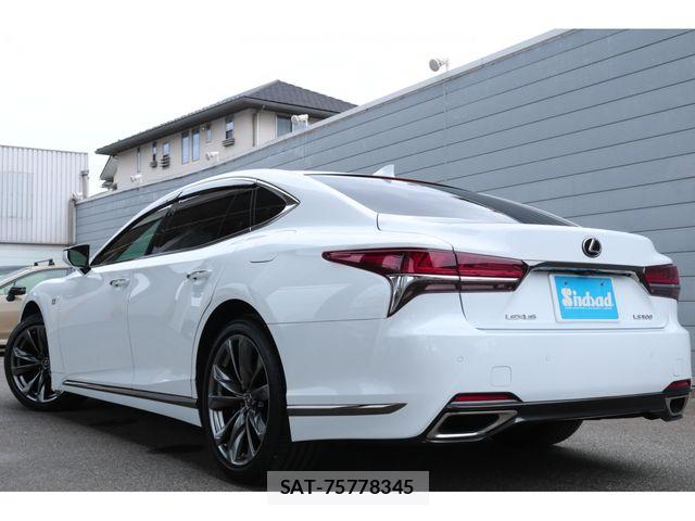 Lexus LS 2018-02 7220980-1