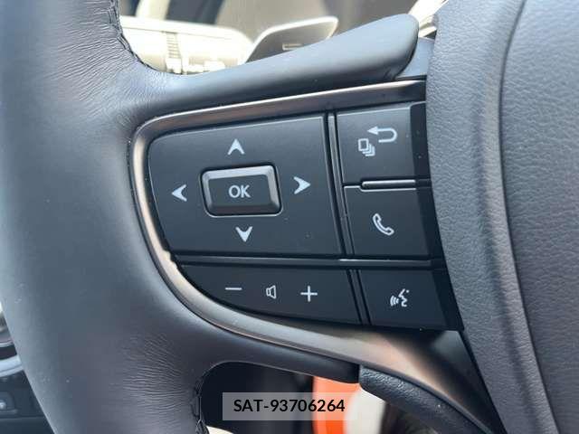 Lexus LS 2024-06 7217388-8