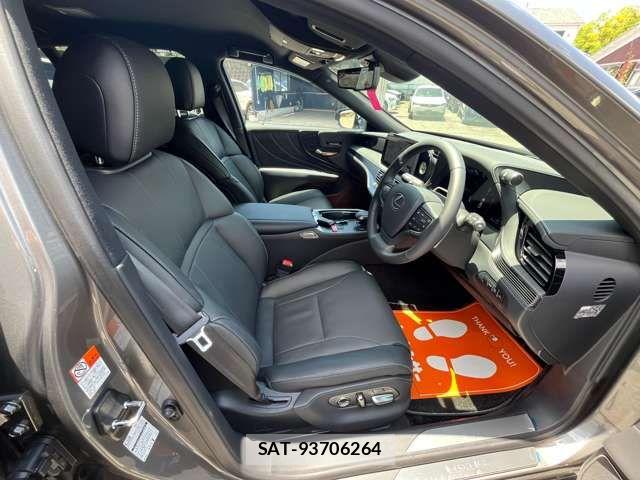 Lexus LS 2024-06 7217388-1