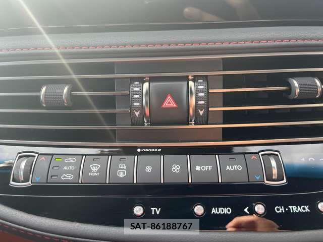 Lexus LS 2023-07 7220978-5