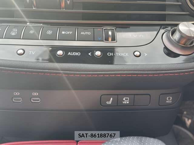 Lexus LS 2023-07 7220978-7