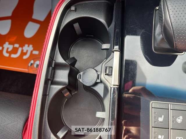 Lexus LS 2023-07 7220978-8