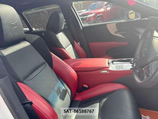 Lexus LS 2023-07 7220978-1
