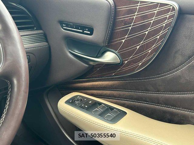 Lexus LS 2019-09 7328041-14