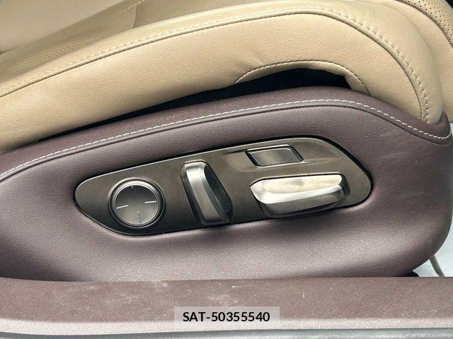 Lexus LS 2019-09 7328041-15