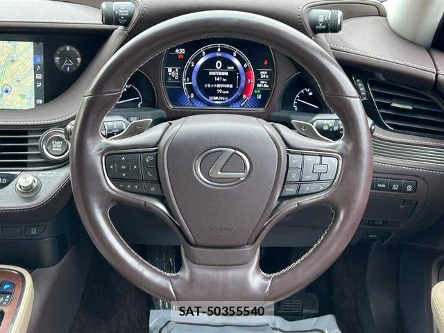 Lexus LS 2019-09 7328041-5