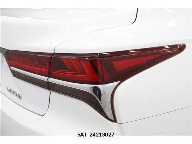 Lexus LS 2018-01 7358499-16
