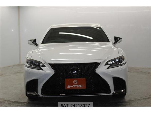 Lexus LS 2018-01 7358499-1