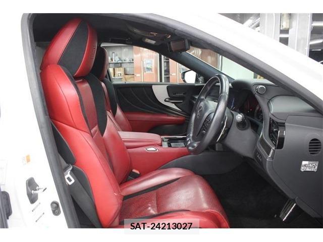 Lexus LS 2018-01 7358499-20